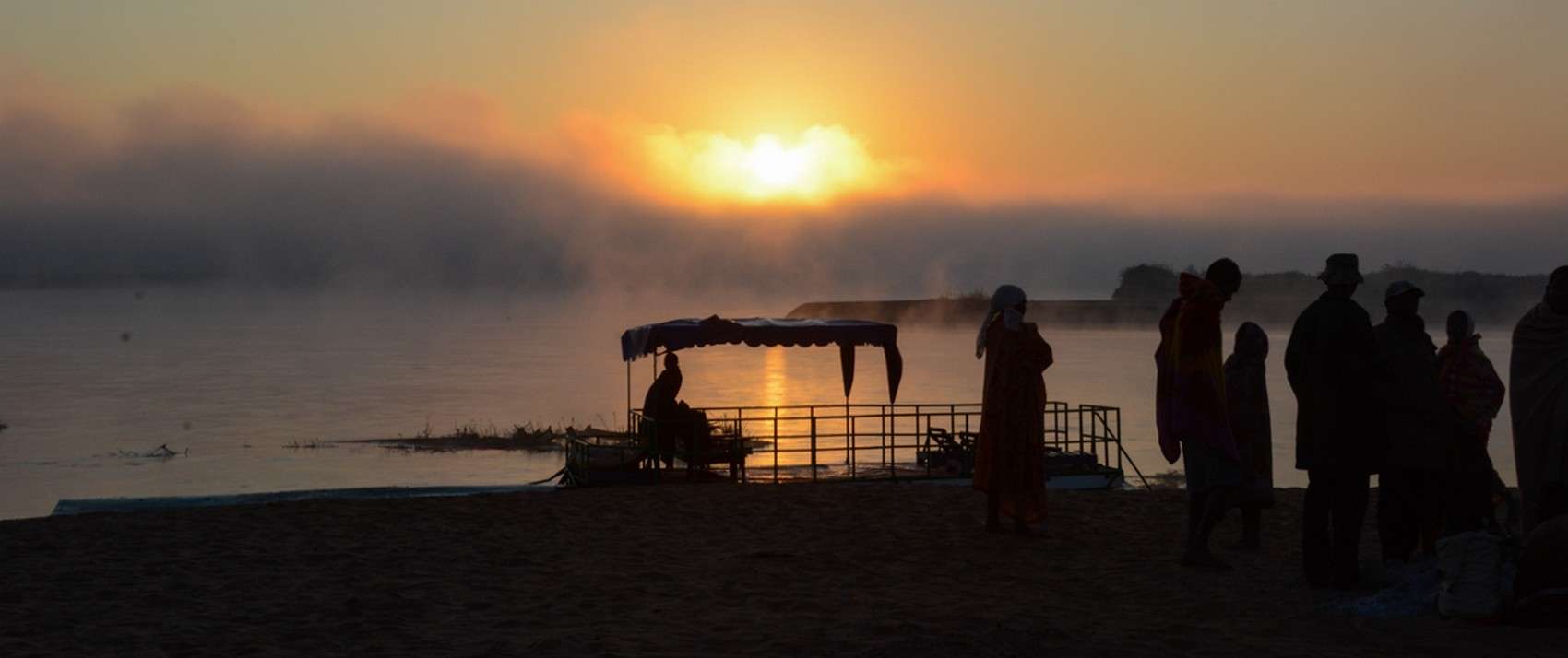 lever de soleil sur la Tsiribihina