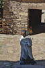 femme avec tatouage sur le front, la religion est très présente en éthiopie