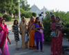 femmes se rendant au Birla Mandir