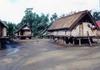 village de Jun au lac Lak (ethnie Mnong)